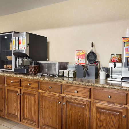 Howard Johnson By Wyndham Murfreesboro Bagian luar foto
