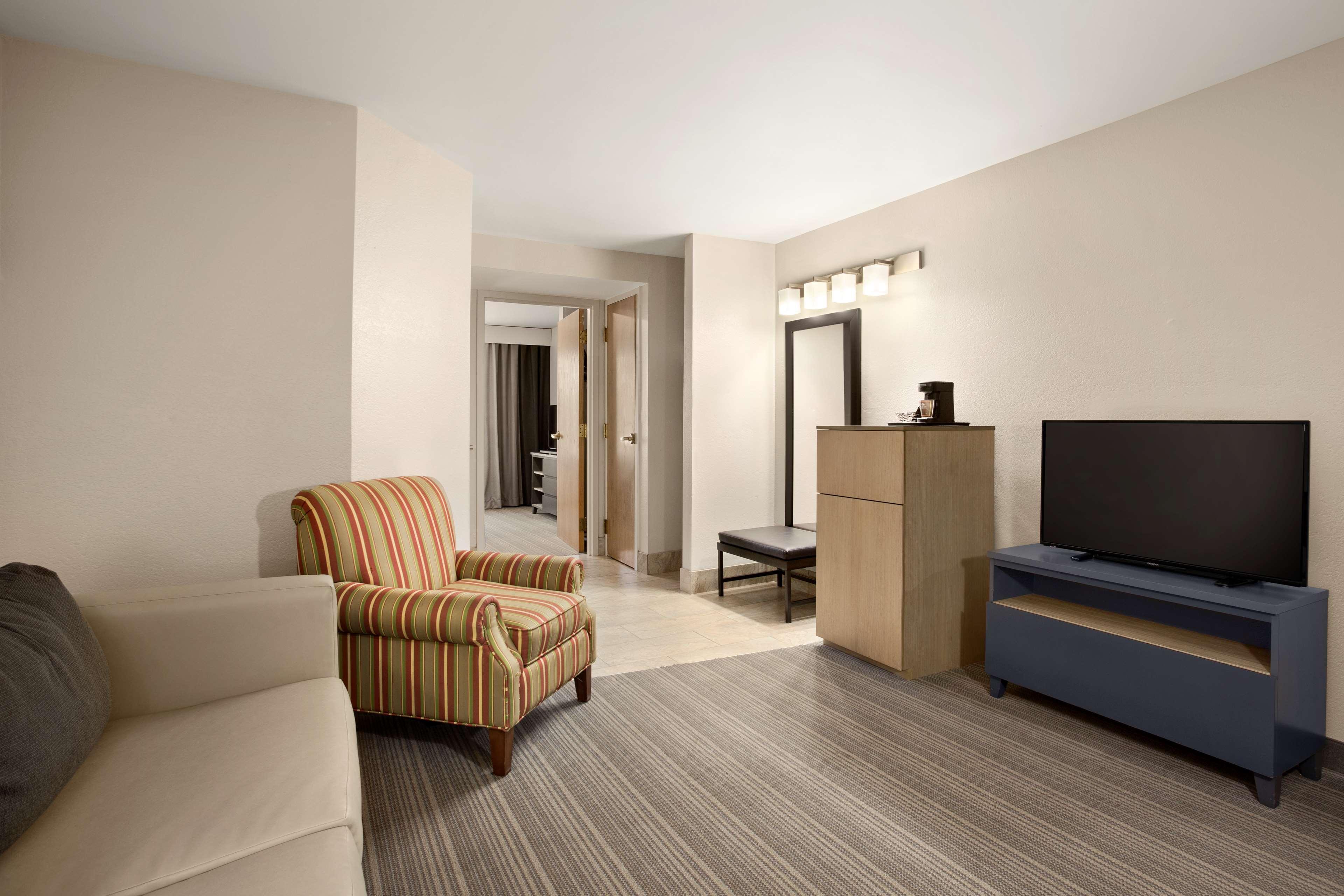 Howard Johnson By Wyndham Murfreesboro Bagian luar foto