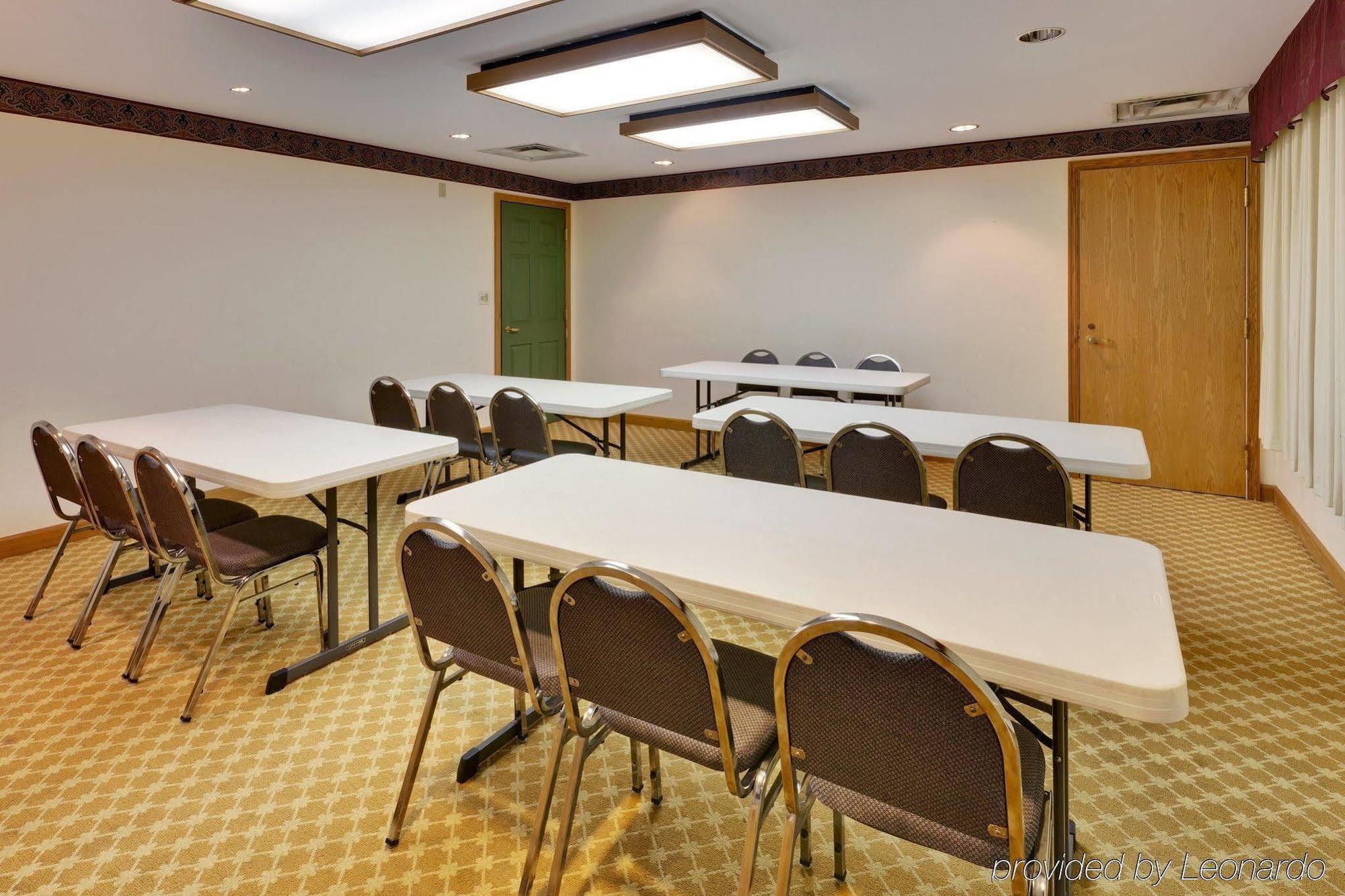 Howard Johnson By Wyndham Murfreesboro Bagian luar foto